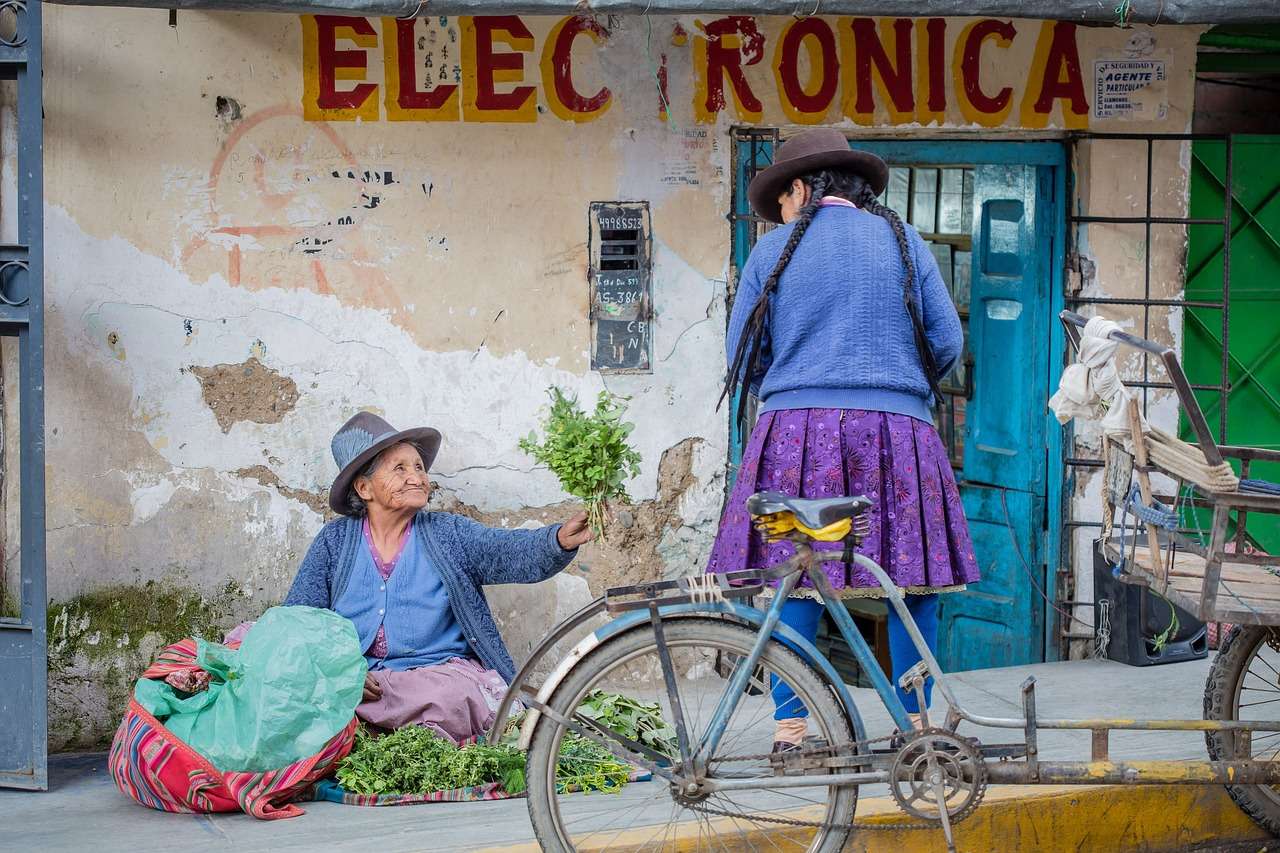 Targowa kobieta w Peru puzzle online ze zdjęcia