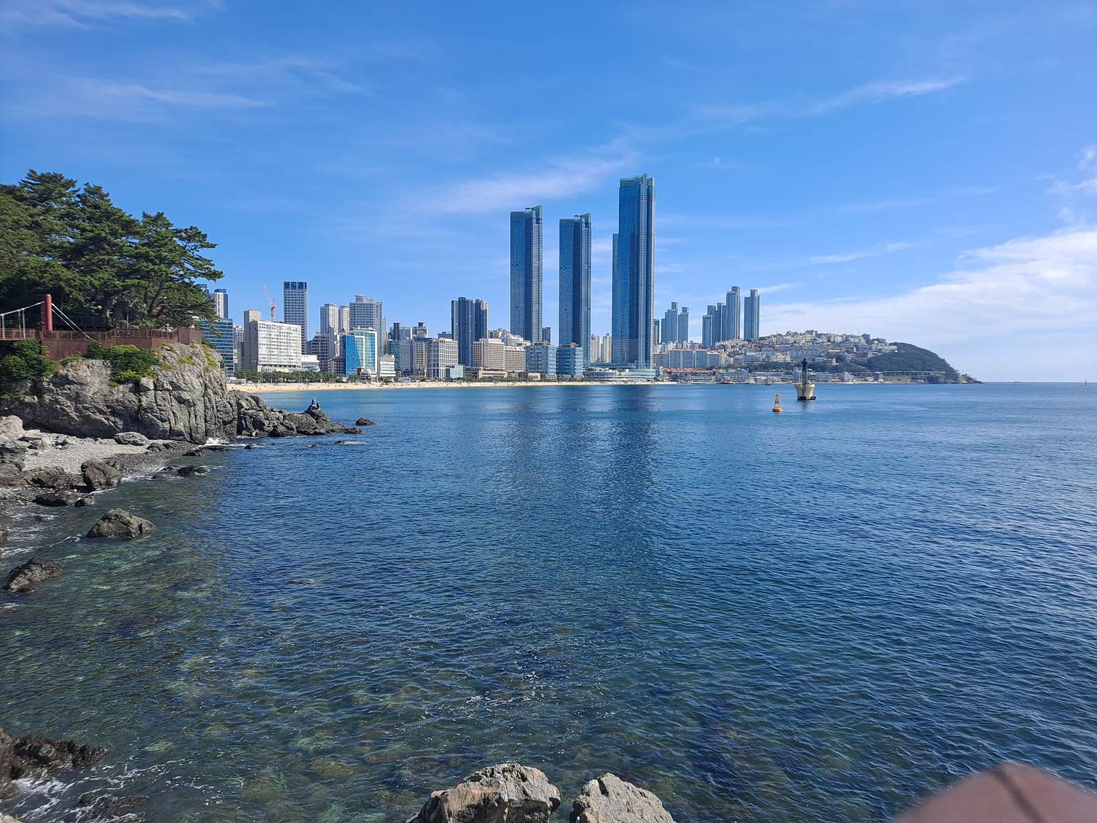Widok na Busan na plaży puzzle online ze zdjęcia
