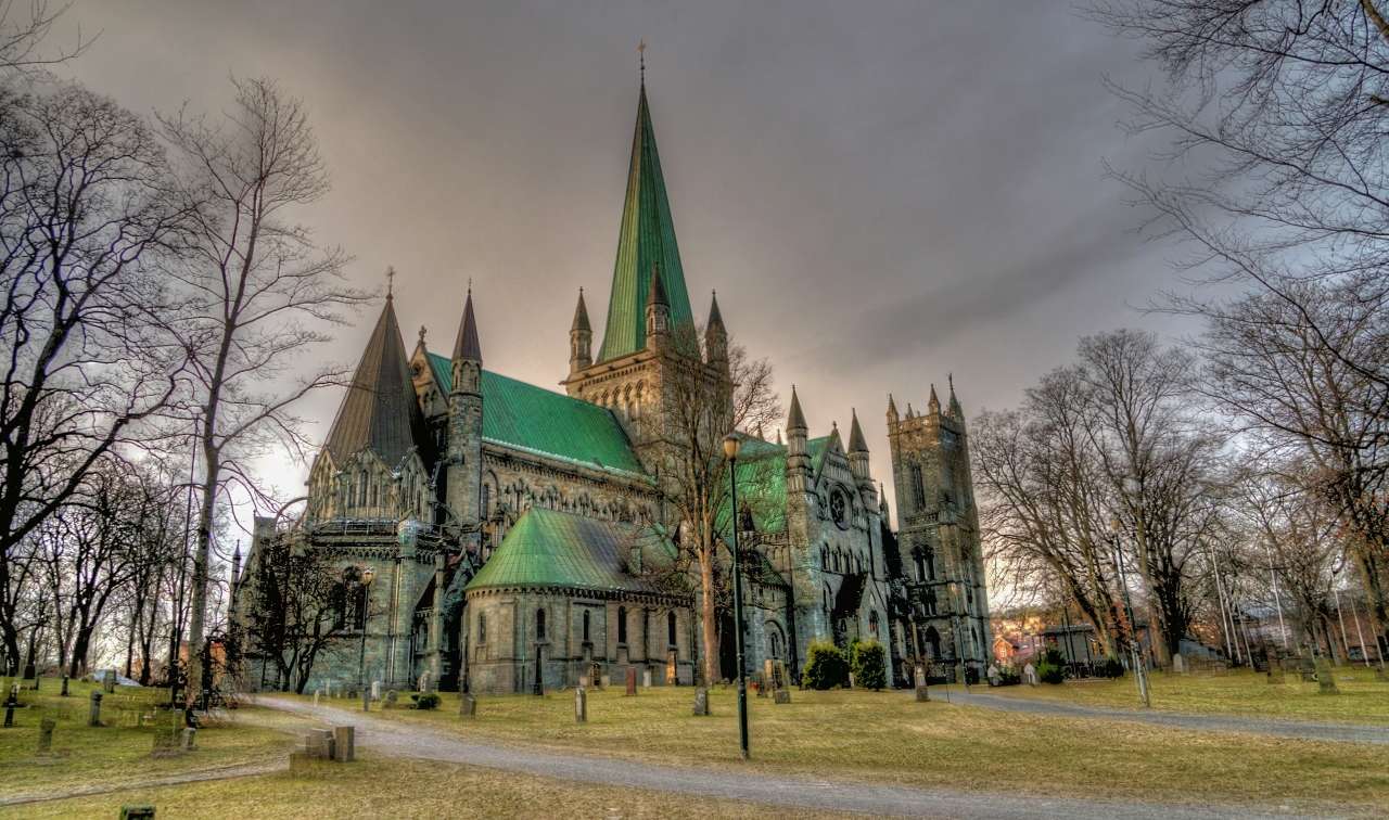 Katedra Nidaros w Trondheim puzzle online ze zdjęcia