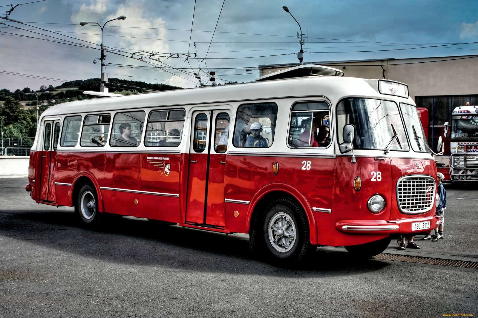 autobus retro puzzle online ze zdjęcia