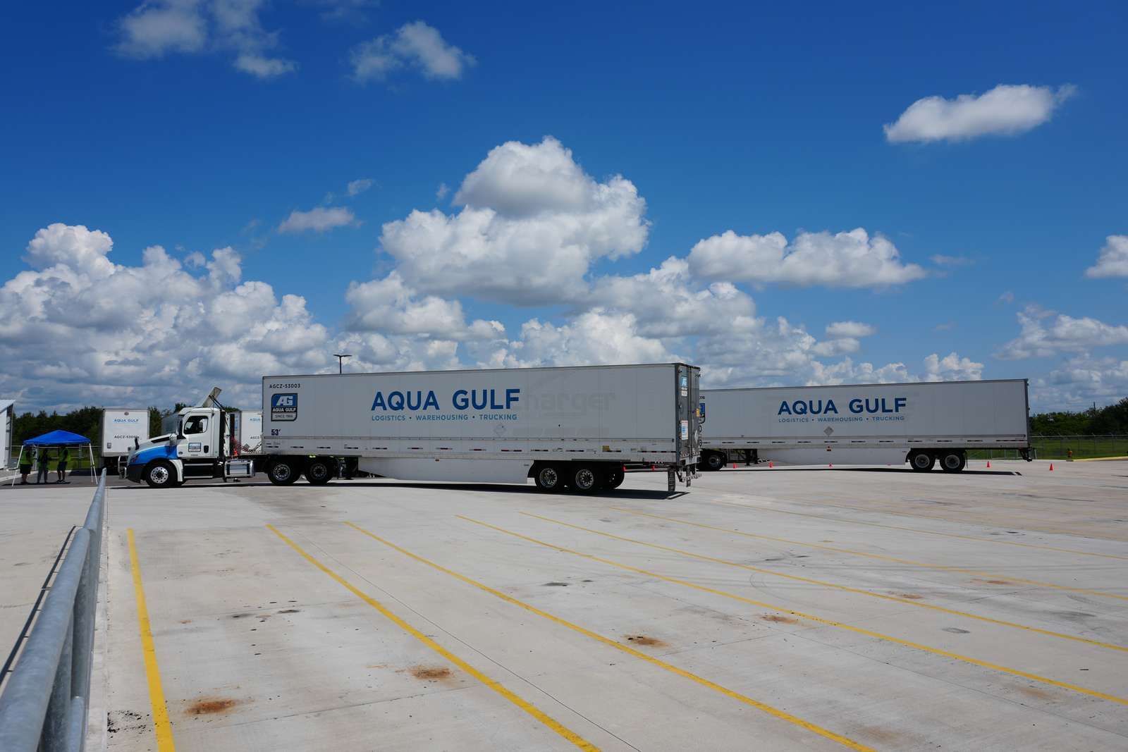 Ciężarówka AG puzzle online ze zdjęcia