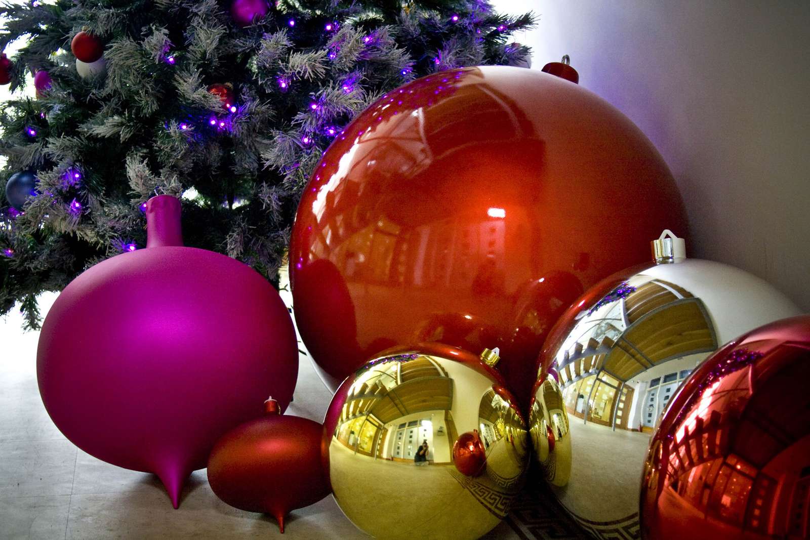 Wielkie bombki świąteczne puzzle online ze zdjęcia