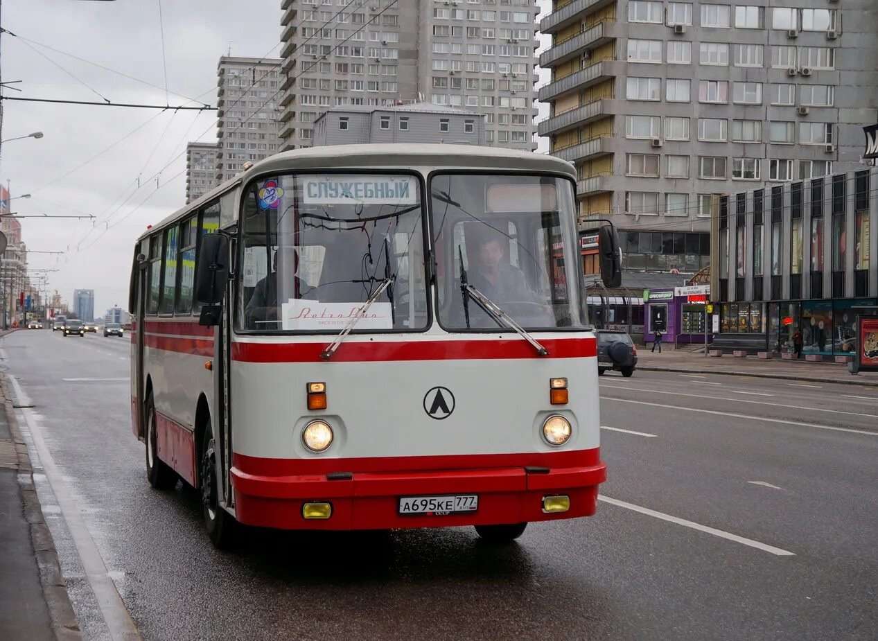 Autobusy ZSRR puzzle online