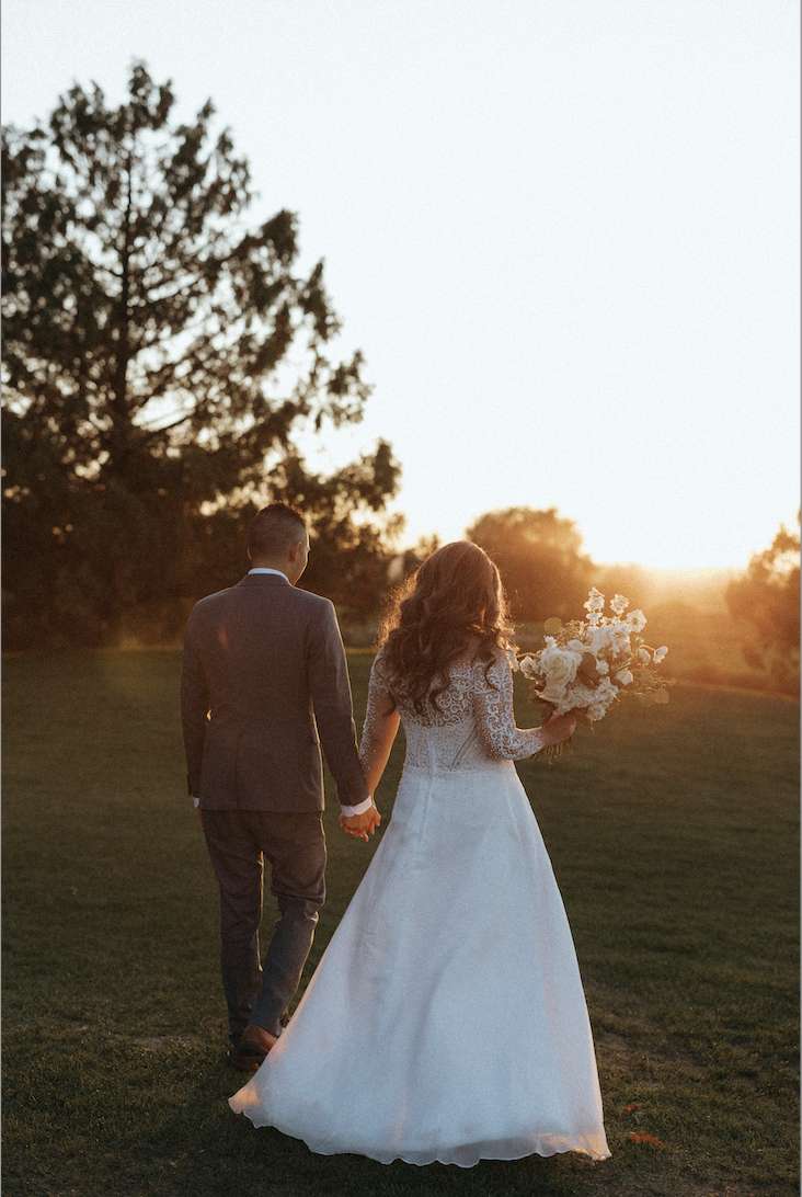 ślub o zachodzie słońca puzzle online ze zdjęcia