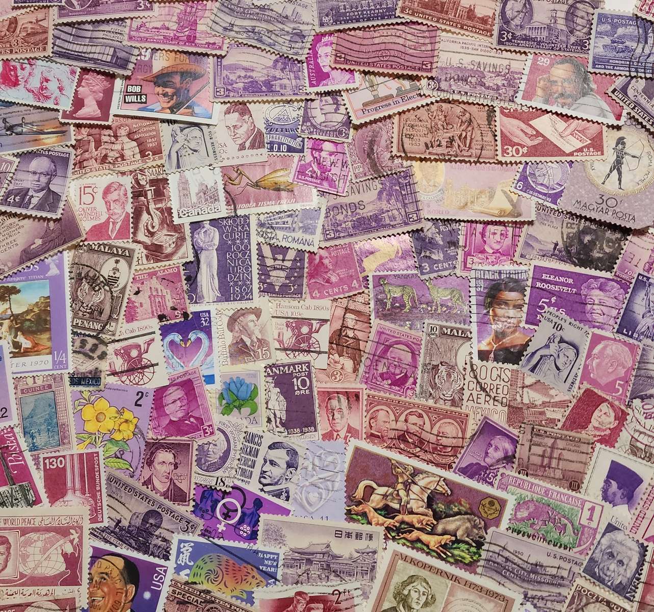 Ładne fioletowe znaczki pocztowe puzzle online