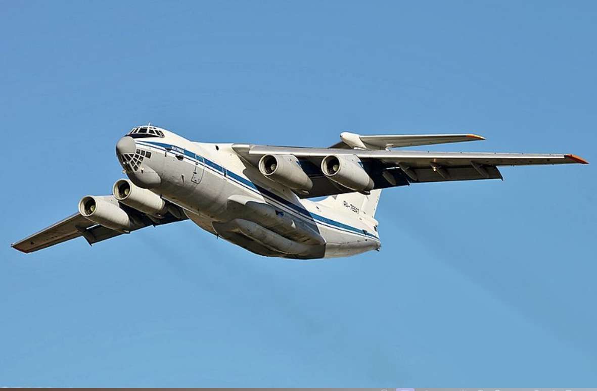 Samolot ił-76 puzzle online ze zdjęcia
