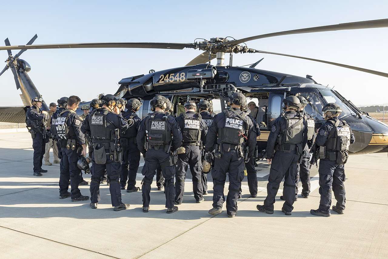 SWAT rekrutacja puzzle online ze zdjęcia