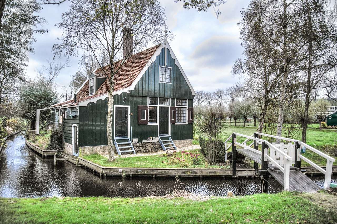 Dom w Holandii puzzle online ze zdjęcia