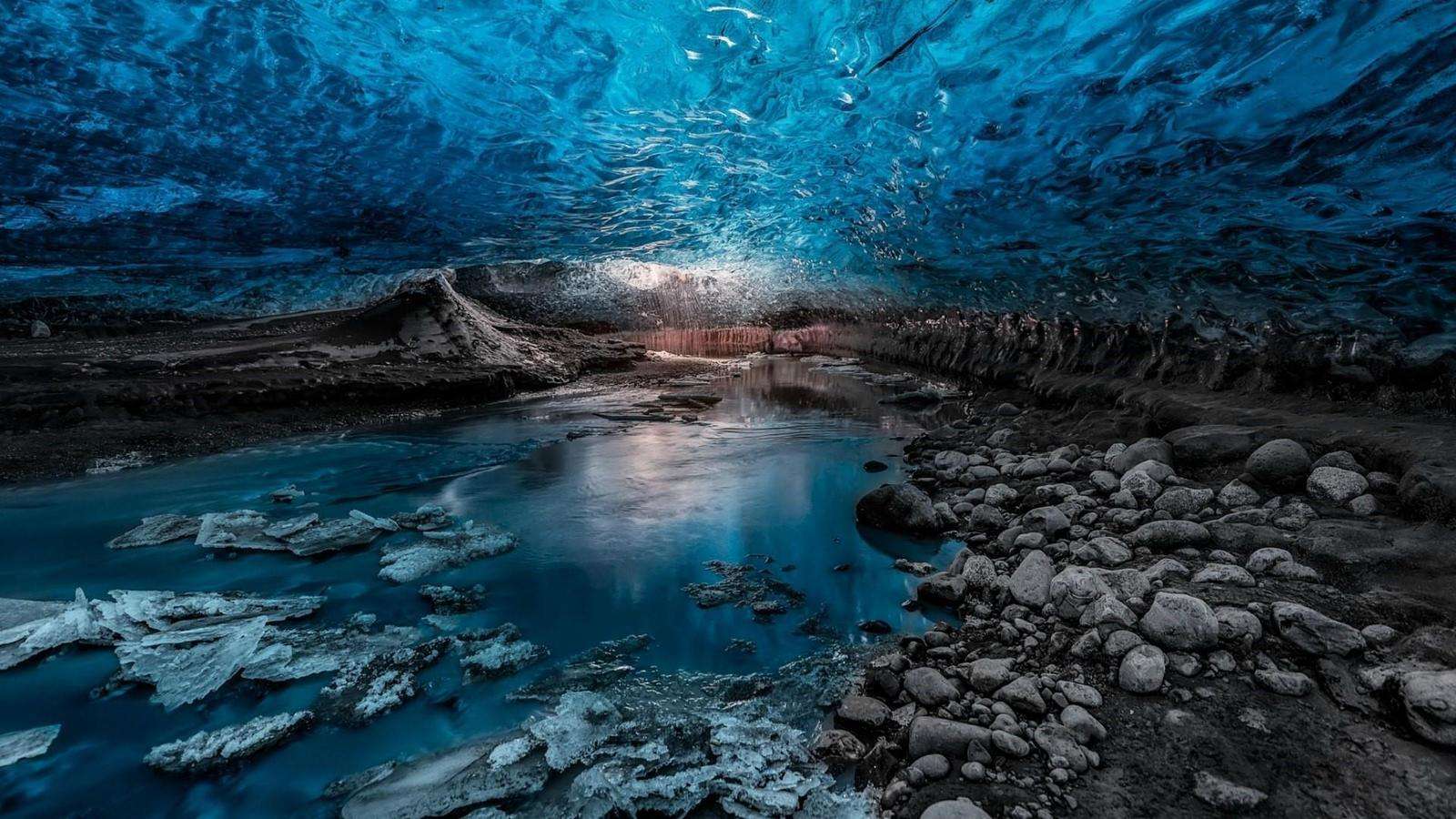 Jaskinia Niebieskich Tonów 3 puzzle online ze zdjęcia