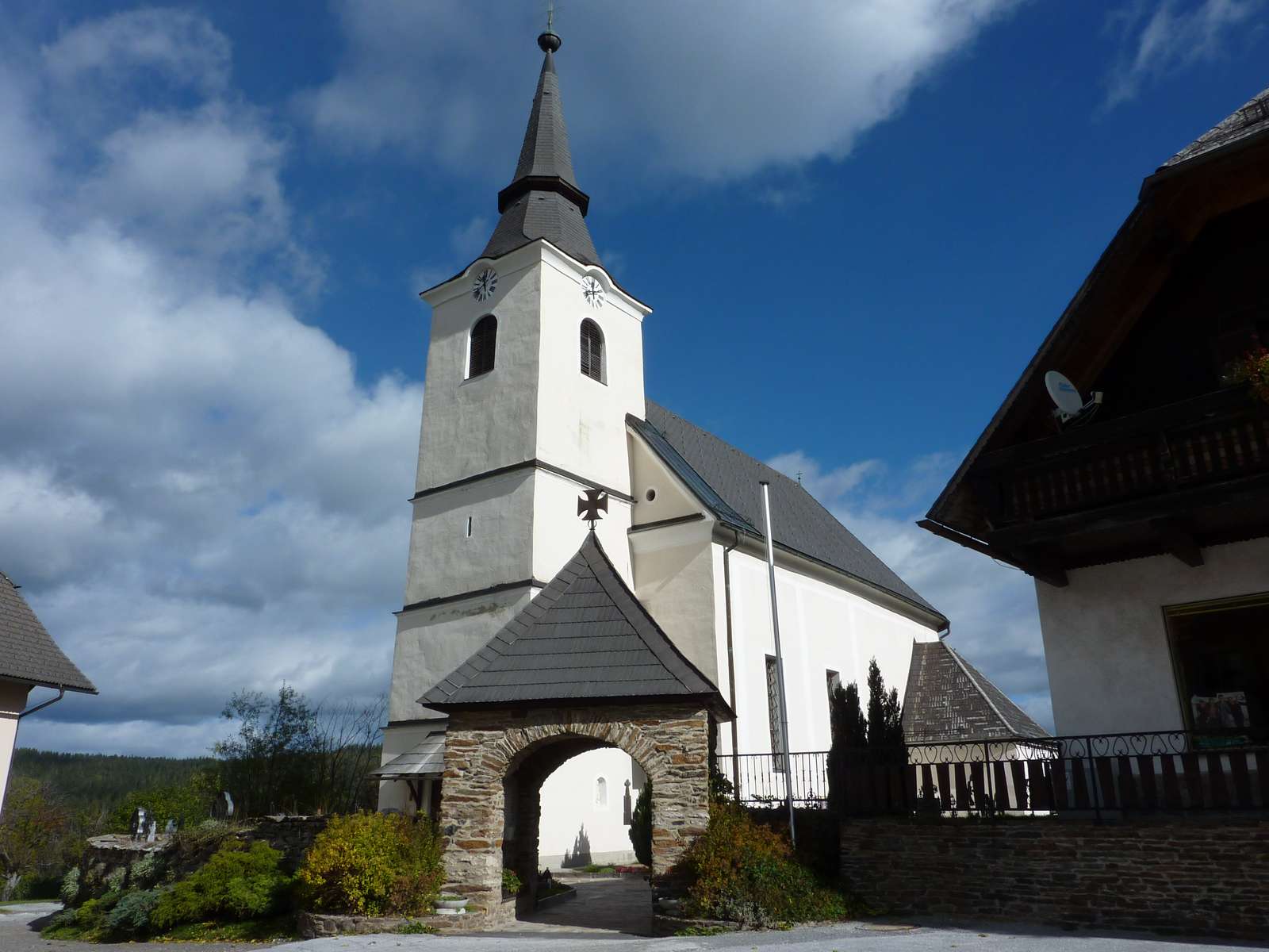 Kirche Modriacha puzzle online ze zdjęcia