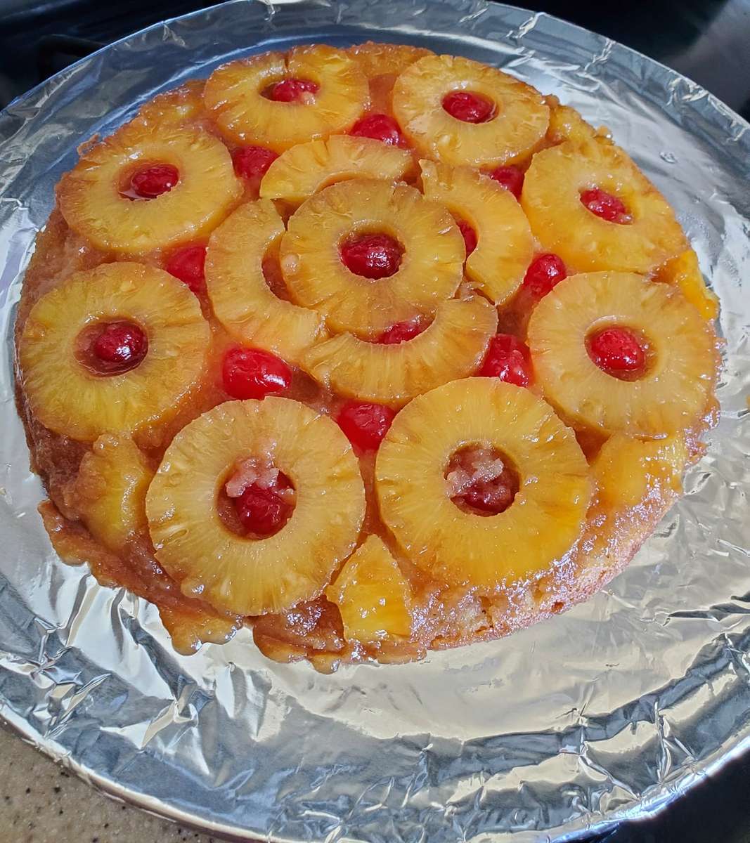 Odwrócone ciasto ananasowe puzzle online ze zdjęcia