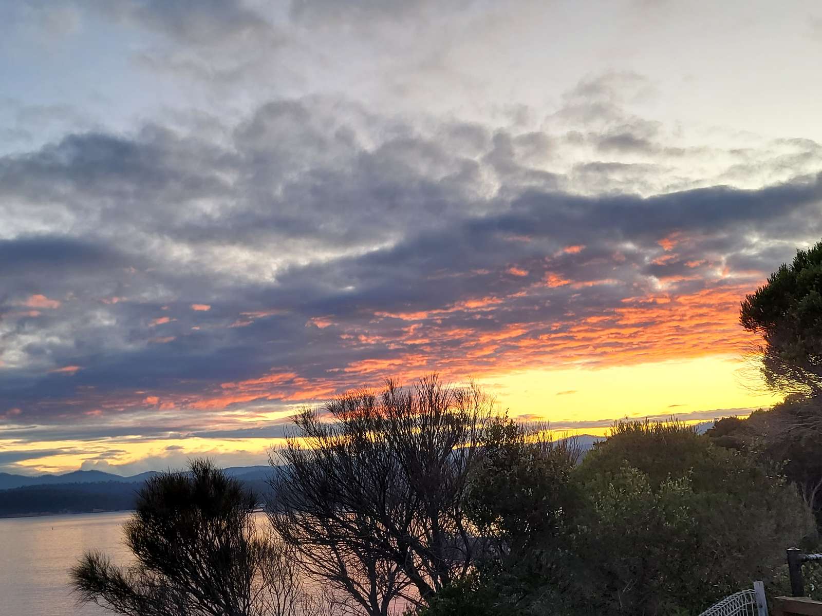 zachód słońca na południowym wybrzeżu Nowej Południowej Walii puzzle online ze zdjęcia